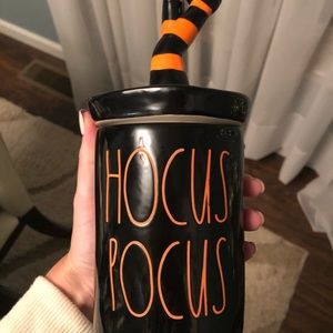 Rae dunn hocus pocus candle
